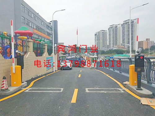 深圳陂老村车辆识别系...