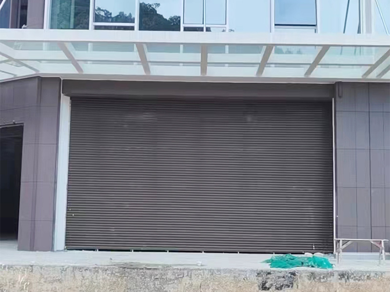 卷闸门